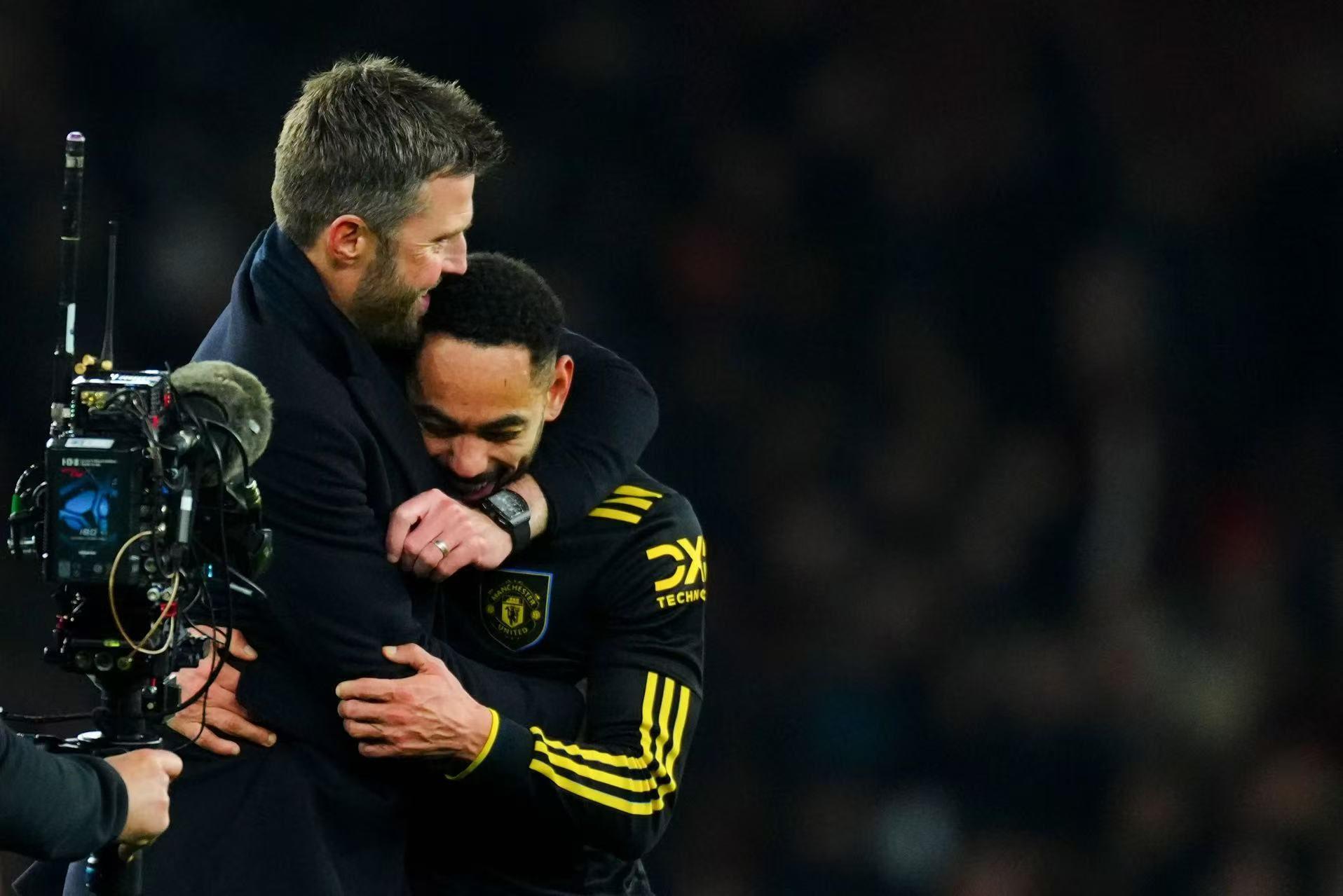 搜狐体育直播在线观看-后卫负责进球！阿森纳锋线全线陷入进球荒，夺冠前景如何？