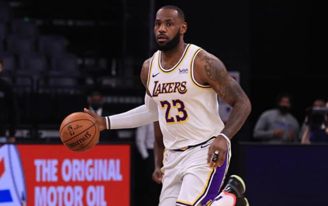 搜狐体育官方-首发三将外线9投0中 替补厚度成湖人又一杀手锏